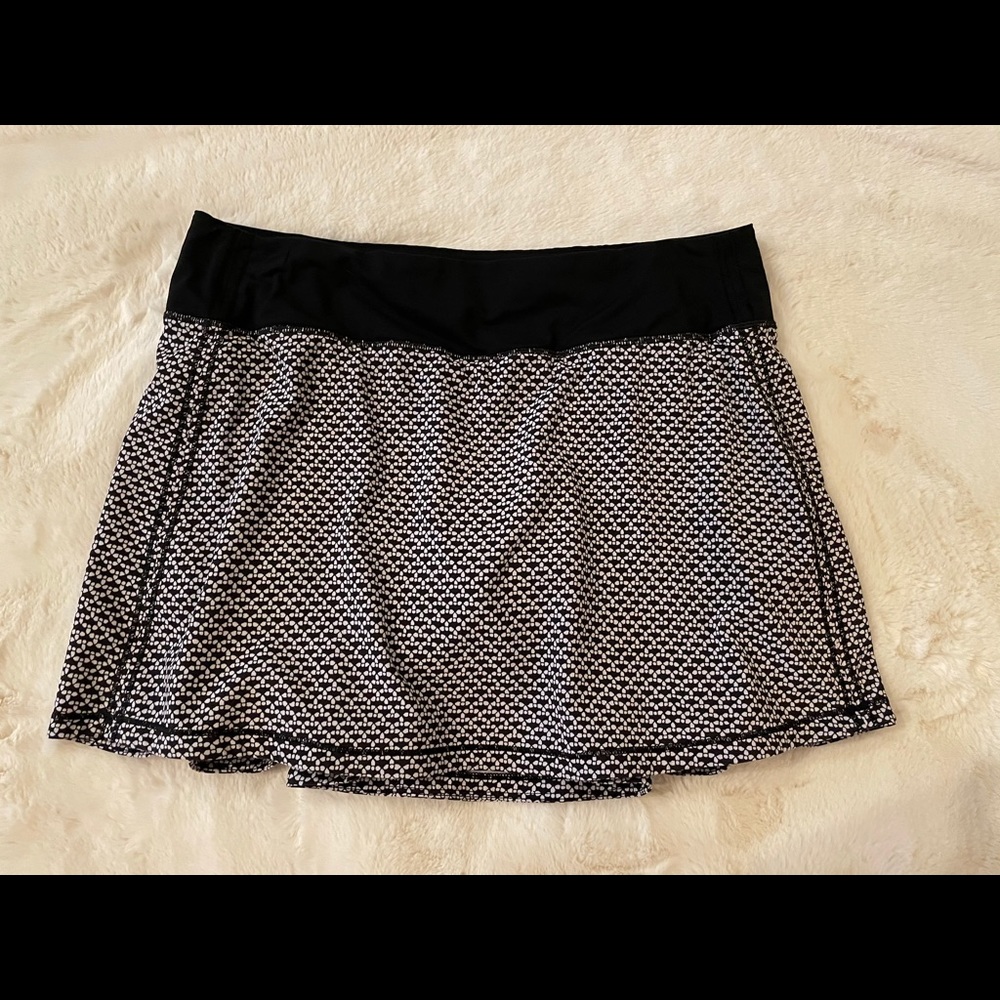 Size 8 Tall Lululemon Pace Rival Black/White